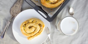 Beitragsbild des Blogbeitrags Puddingschnecken mit Hefeteig 