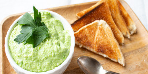 Beitragsbild des Blogbeitrags Grüner Feta Dip
