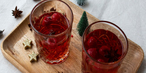 Beitragsbild des Blogbeitrags Alkoholfreier Himbeer Punsch