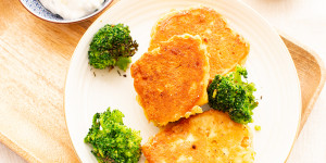 Beitragsbild des Blogbeitrags Schnelles Abendessen am Feierabend: Kichererbsen-Puffer