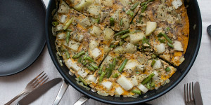 Beitragsbild des Blogbeitrags Low Carb: Bohnen-Kohlrabi-Omelette