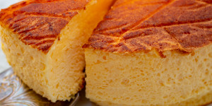 Beitragsbild des Blogbeitrags Käsekuchen ohne Mehl