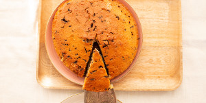 Beitragsbild des Blogbeitrags Eierlikörkuchen mit Schokolade