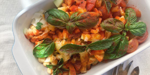 Beitragsbild des Blogbeitrags Kichererbsensalat Low Carb