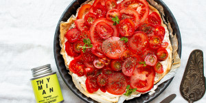 Beitragsbild des Blogbeitrags Schnelles Essen: Tomatentarte 