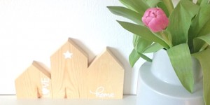 Beitragsbild des Blogbeitrags Deko Holzhäuser für mehr hygge | DIY