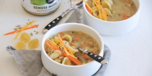 Beitragsbild des Blogbeitrags winterliche Suppenliebe | mit gesunden Suppen durch die kalte Jahreszeit 