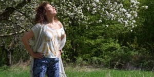 Beitragsbild des Blogbeitrags wenn der Frühling in der Nase kitzelt