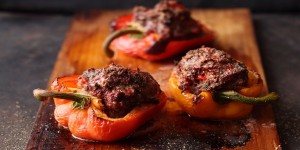 Beitragsbild des Blogbeitrags Leichter Sommergenuss: Paprika gefüllt mit Quinoa 