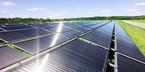 Beitragsbild des Blogbeitrags Experten-Interview zu Wärme­netzen mit Solar­thermie „made by Ritter XL Solar“ (Teil 2) 