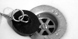 Beitragsbild des Blogbeitrags Brennstoff-Check (9): Heizen mit Abwasser – wie geht das?