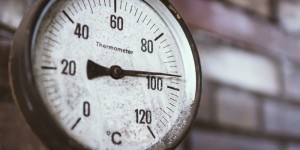 Beitragsbild des Blogbeitrags Kennt auch wirklich jeder den Unterschied zwischen Temperaturdifferenz und Kollektortemperatur?