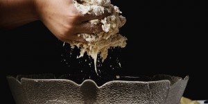 Beitragsbild des Blogbeitrags Über Gluten, Glutenintoleranz (Zölikaie) und warum du vermutlich aus anderen Gründen Magenprobleme hast