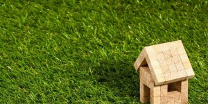 Beitragsbild des Blogbeitrags Wie du mit wenig Geld erfolgreich in Immobilien investierst