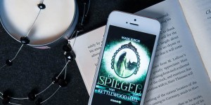 Beitragsbild des Blogbeitrags [DE/ENG] Die Spiegel von Kettlewood Hall by Maja Ilisch 