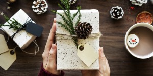 Beitragsbild des Blogbeitrags Meine liebsten Beauty Geschenke für Weihnachten