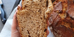 Beitragsbild des Blogbeitrags Brot backen ohne Hefe – mit Kombucha 