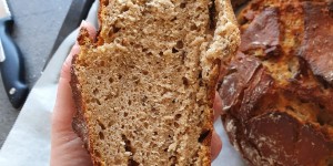 Beitragsbild des Blogbeitrags Brot backen ohne Hefe – mit Kombucha