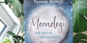 Beitragsbild des Blogbeitrags Buchtipp – Moonology, die Magie des Mondes