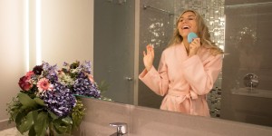 Beitragsbild des Blogbeitrags Meine Hautroutine auf Reisen: Ich teste die Foreo-Gesichtsreinigungsbürste