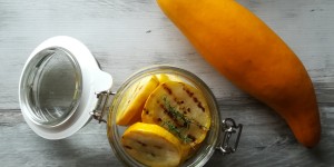 Beitragsbild des Blogbeitrags Anti Pasti – in Öl eingelegte Zucchinischeiben 