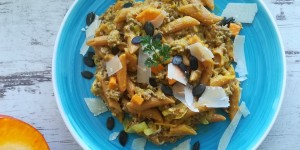Beitragsbild des Blogbeitrags Penne mit Kürbis-Bolognese