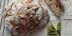 Beitragsbild des Blogbeitrags Herrliches Roggensauerteig Brot