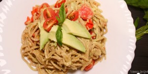 Beitragsbild des Blogbeitrags Spaghetti mit Avocadosauce #FastFood