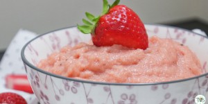 Beitragsbild des Blogbeitrags Rhabarber -Gries Dessert #vegan