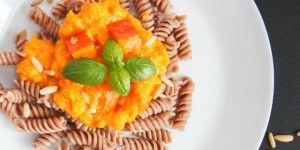 Beitragsbild des Blogbeitrags Kürbissugo #vegan 