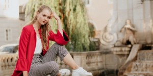 Beitragsbild des Blogbeitrags Was du UNBEDINGT wissen solltest, bevor du faire & nachhaltige Mode kaufst