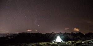Beitragsbild des Blogbeitrags Abenteuer vor der Haustür: Biwaknacht zu Winterbeginn 