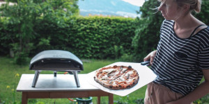 Beitragsbild des Blogbeitrags Ooni Koda 16 Review: der Pizzaofen für autodidakte Pizzaioli 