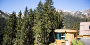 Beitragsbild des Blogbeitrags Zillertal: Rosuites Chalets 