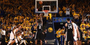 Beitragsbild des Blogbeitrags NBA: Warriors – Spurs: Spektakel mit fadem Beigeschmack 