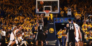 Beitragsbild des Blogbeitrags NBA: Warriors – Spurs: Spektakel mit fadem Beigeschmack