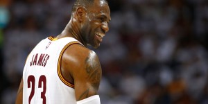 Beitragsbild des Blogbeitrags NBA: LeBron über GOAT-Debatte: „Barbershop Talk“