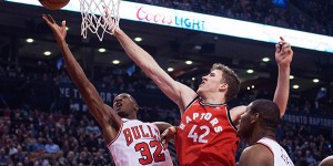 Beitragsbild des Blogbeitrags NBA: Jakob Pöltl: Warum die Toronto Raptors aktuell alles überflügeln 