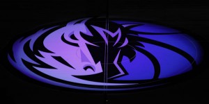 Beitragsbild des Blogbeitrags NBA: NBA reagiert auf Bericht der Sports Illustrated über die Dallas Mavericks