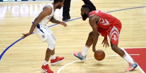Beitragsbild des Blogbeitrags NBA: Harden schickt Johnson mit Crossover des Jahres auf die Bretter