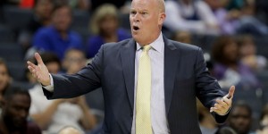 Beitragsbild des Blogbeitrags NBA: Suns treffen sich offenbar mit Steve Clifford