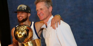 Beitragsbild des Blogbeitrags NBA: Warriors: Neuer Vertrag für Steve Kerr? 