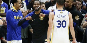 Beitragsbild des Blogbeitrags NBA: Warriors-Star Durant: Karriereende in fünf Jahren? 