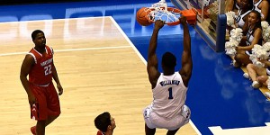 Beitragsbild des Blogbeitrags NCAA: NCAA: Zion Williamson mit erneuter Dunk-Show 