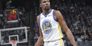 Beitragsbild des Blogbeitrags NBA: Durant: “Lasse mich nicht rekrutieren” 