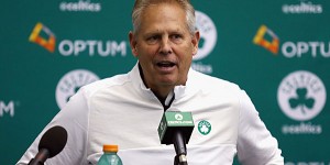 Beitragsbild des Blogbeitrags NBA: GOAT-Debatte: Ainge vergleicht LBJ mit Trump