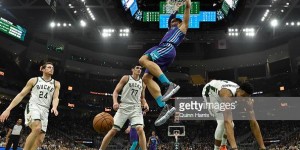 Beitragsbild des Blogbeitrags Hornets vs. Bucks live in Paris 2020.