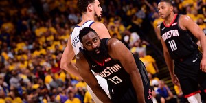 Beitragsbild des Blogbeitrags NBA: Rockets schäumen nach umstrittenen Entscheidungen der Refs: Keine faire Chance?
