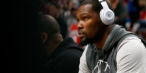 Beitragsbild des Blogbeitrags NBA: Warriors verlieren Spiel 1: Die Antwort auf die Durant-Frage