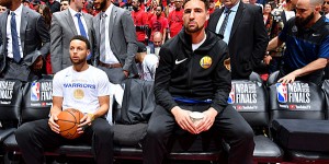 Beitragsbild des Blogbeitrags NBA: Fit für Spiel 3? Warriors hoffen auf Klay